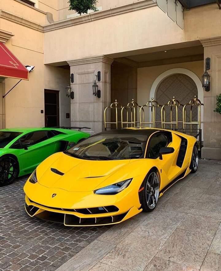 officialenzari's tweet photo. Bright start to the week ๐๐ฎ๐น
https://t.co/p3pQKIkfQq #mondaymotivation #lamborghini #cars #enzari #iitalian https://t.co/HTFB5b6y8X