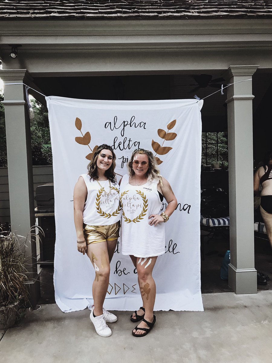 annabellepaige4's tweet photo. bid dayyyy 🤩 https://t.co/M6QsyFylhd