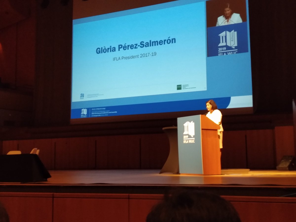 Bernedox's tweet photo. Con una mezcla de sensaciones, mucha alegría y un poquito de anticipada añoranza, escuchamos las palabras de @GPSalmeron en su última #PresidentSession #wlic2019
Dejas una historia imborrable y un camino de compromiso y "querendura" que seguiremos! ❤️📚
@IFLA
@IFLALAC https://t.co/2PrMCGwULX