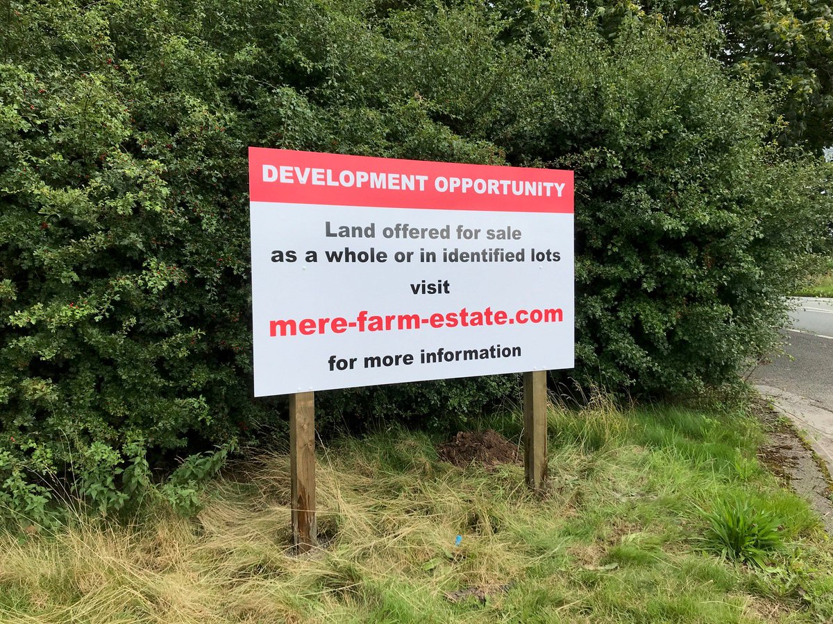 SXMacclesfield's tweet photo. Thank you to Joe at Mere Farm Estates for choosing #signs Express #Macclesfield to supply and fit #signpanel on posts! 4 all yr #signage needs ๐01625708844 #exteriorsigns #advertising #Cheshire #CheshireSet #Wilmslow #Alderleyedge #Chelford #Altincham #Hale #Prestbury #Knutsford https://t.co/9LxXjH8x0b