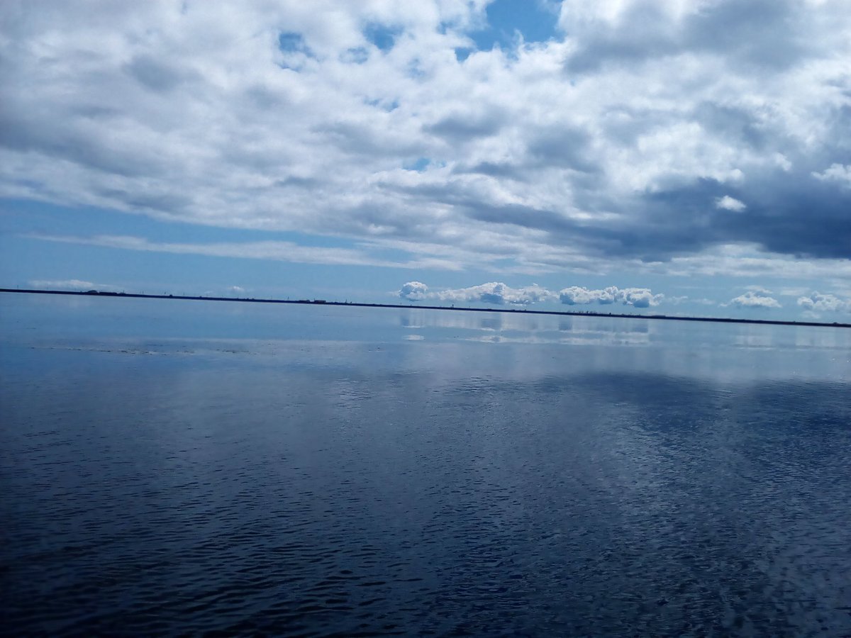NotsukeCruise's tweet photo. 今日の野付湾もきれいでしたよ~
#nitsuke #odauto #水鏡 https://t.co/xgzHC0EAeV