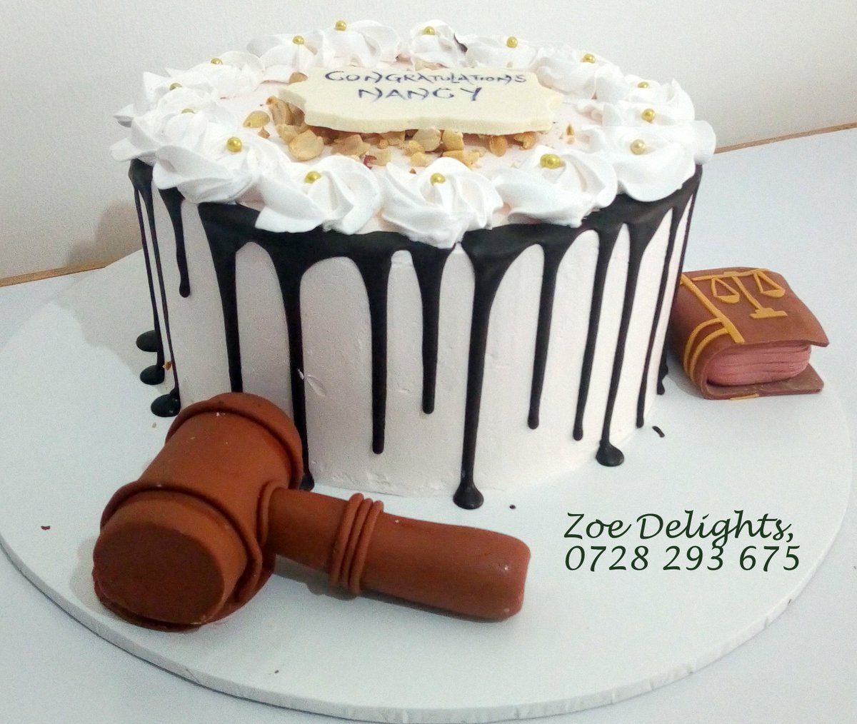 ZoeDelights's tweet photo. Contact us on 0728 293 675 to design creative and delicious cakes suitable for all your events!

#SayItThroughCake
#AHeavenlyExperience
#CelebratingMilestonesWithZoeDelights 
#GraduationTheme
#Congratulations https://t.co/X1PikyyXVw