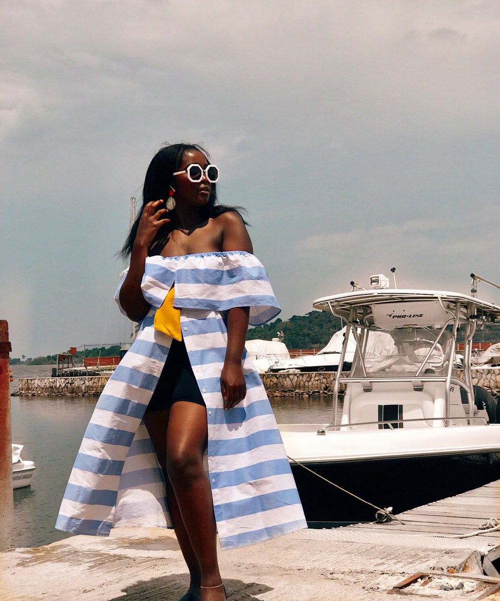 itsmaya_bee's tweet photo. The only Monday Blues we are accepting today😎
I’ve got a new #weekvlog on my @youtube sharing abit of the @spekeresort marina and also my favorite pancake recipe at the moment.
CLICK LINK https://t.co/VvU54rKw1B to watch the video.
Dress @zaful_official 
Sunnies @MayasGallery11 https://t.co/TIoqJMtH5L