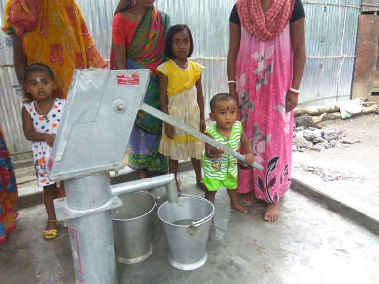 Gatherandgather's tweet image. It’s #WorldWaterWeek 💧 Did you know every time you purchase @LifeWaterUK you help us to fund clean water projects across the globe? Find out more here: wearemit.ie/o5wr50vBGqY