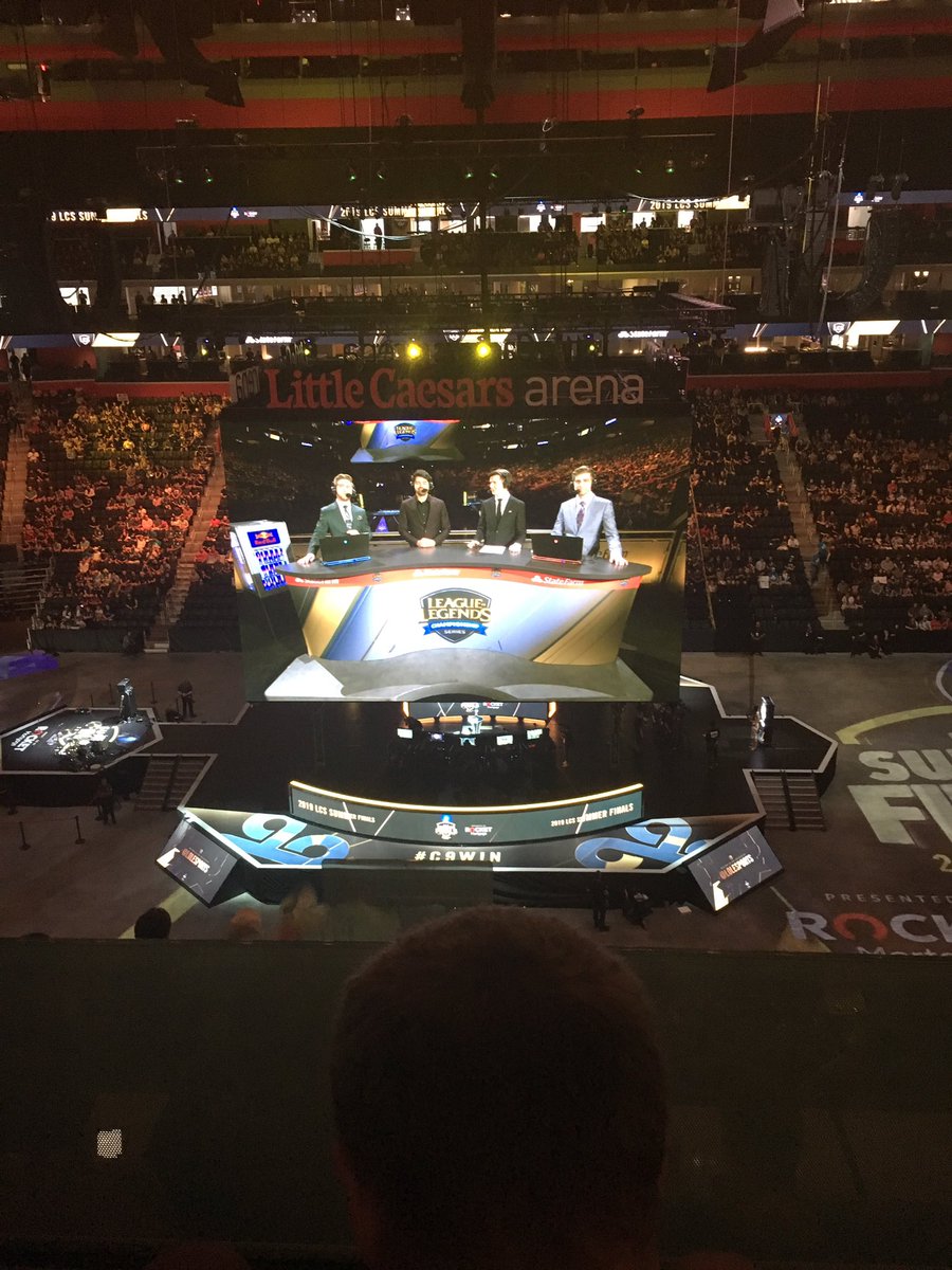 Andy888101's tweet photo. I’m happy that I got to see a #LCS game but I’m even more happy that #TLWIN https://t.co/GA3PK9NG79