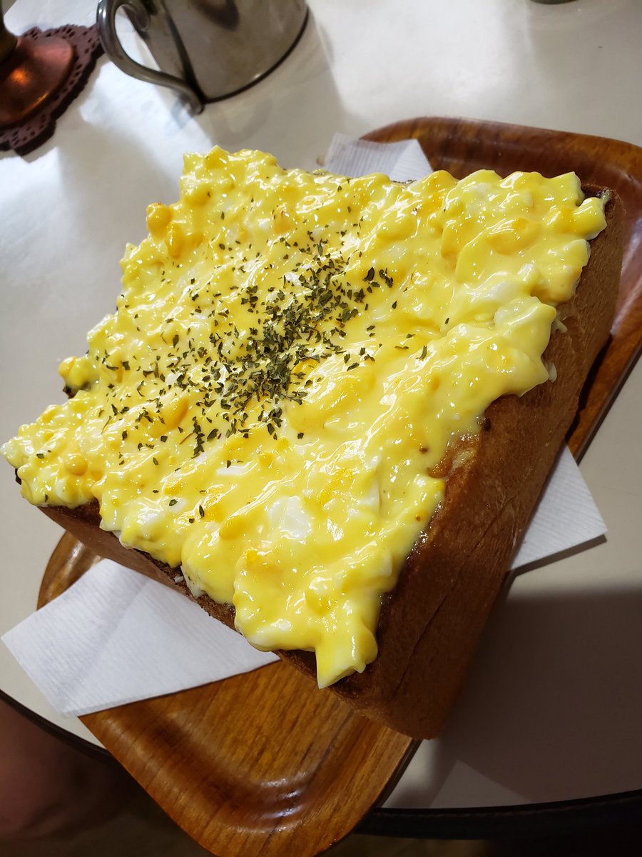 swrpglove's tweet photo. 昨夜のセッションも楽しめたので、今日は朝から仕事で、銀座、浅草、神保町とバタバタ。
神保町の喫茶店、キャンパスの玉子トーストおすすめです！！
フワフワのパンと、たまご！！
幸せな気持ちになります(笑)
ビジネス街なので、平日の１７時まで！！ https://t.co/WP4AFUgSmV