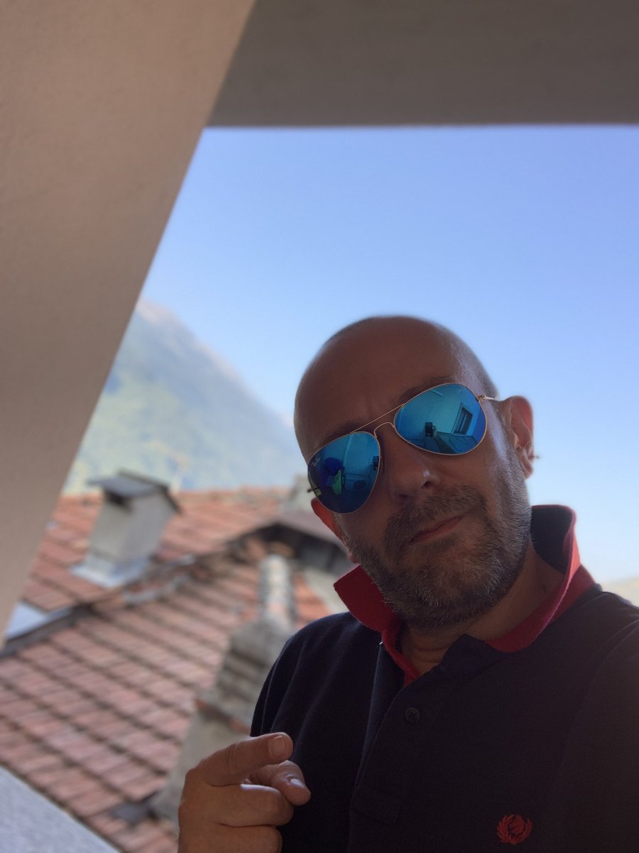 marco_racchella's tweet photo. Live da Saint Vincent dalle 10 alle 12 #MusicTrip su https://t.co/cHXzIiya6x
Playlist caricata e pronti a partire !
#MRP75 #SaintVincent #26agosto #SMradio #SMsummer2019 #Valledaosta https://t.co/mQdEWBAMga