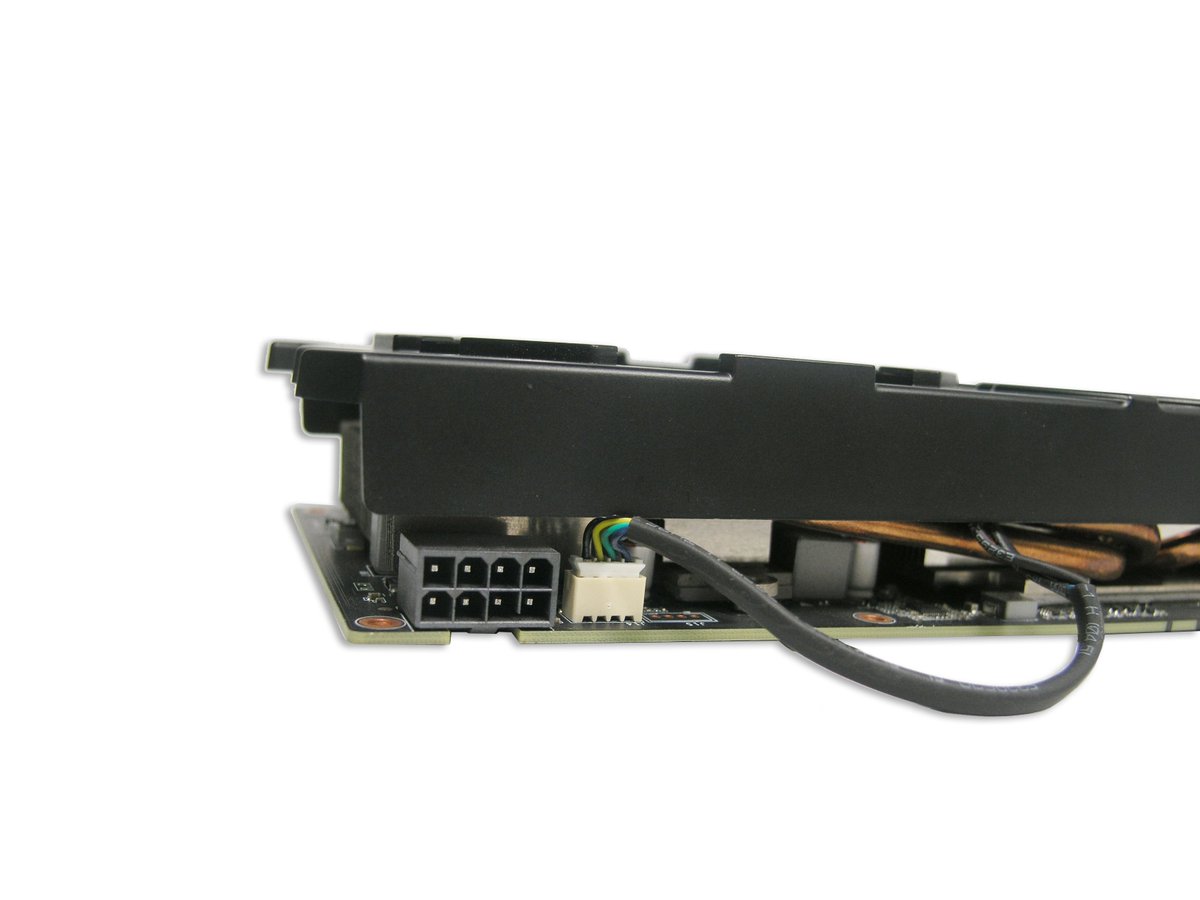 axlepress's tweet photo. RTX 2070

8GB DDR6

256-bit memory bus 

512 Stream Processors 

Core Clock         :  1410MHz 

Memory Clock  : 14000MHz 

PCI-Express 3.0

Connectors : DP/HDMI/DVI https://t.co/qbhhUDIzJe