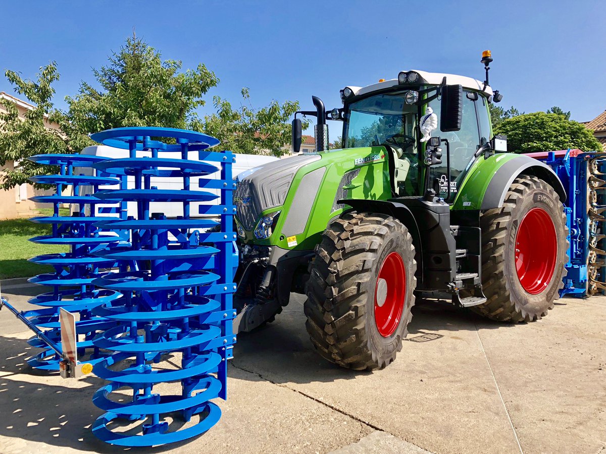 Rééquipement d’un <a href="/Fendt_UKIreland/">Fendt UK & Ireland</a> 826 en @MichelinAgriFR #Evobib pour une optimisation des performances routes/champs.