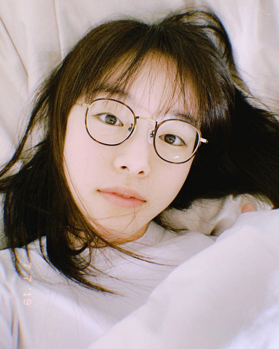 m. on Twitter "คาราตะ เอริกะ อายุ 21 สูง 167 / เล่น Koe Koi, Kiss that