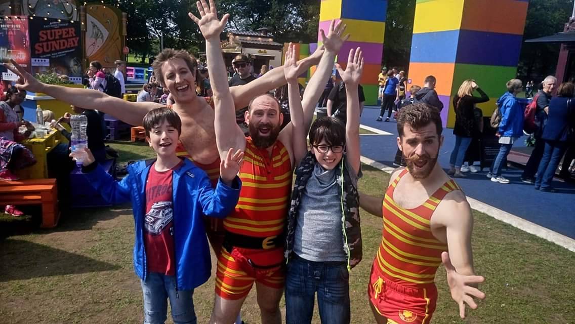 DummiesC's tweet image. And thats a WRAP! Splash Test Dummies are done for another Edinburgh Fringe and would like to thank allofmour amazing crew, backstage, techs, front of house, and everyone on and offstage that makes this amazing festival happen ♡♡
#splashtestdummies #dummies #aussiecircus