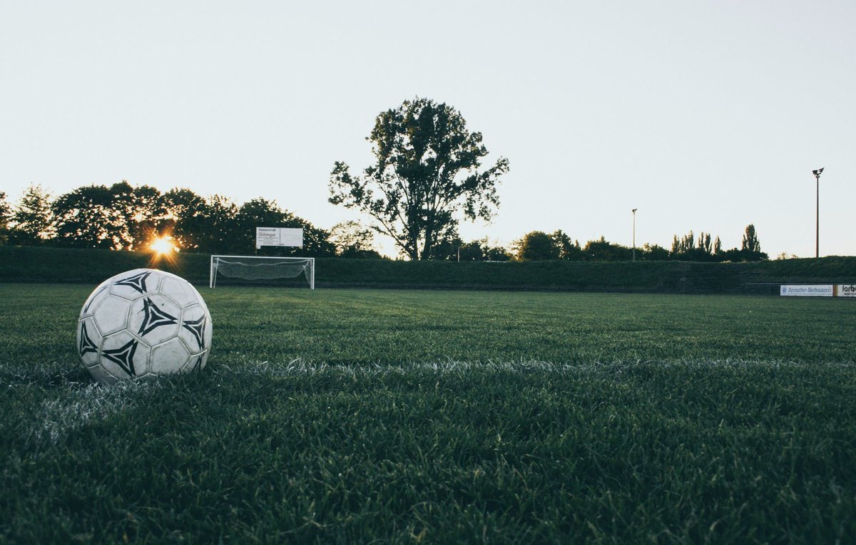 StakeStudio's tweet photo. "The first World Cup I remember was in the 1950 when I was 9 or 10 years old. My father was a soccer player, and there was a big party, and when Brazil lost to Uruguay, I saw my father crying."
Pelé

#soccer #football #futbol #futebol #futebolpe https://t.co/ZABownP9qq