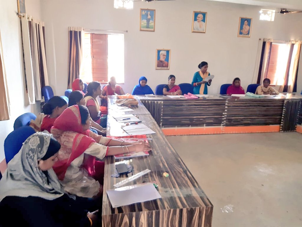 DC_Ranchi's tweet photo. #MensturalHealthManagement training being rolled out by district resource group in phases across all the blocks and panchayats of #AspirationalDistrict #Ranchi to break the taboos around menstruation
@smritiirani @dasraghubar @cmojhr @loismarandi
#EmpoweringWomen #HealthyRanchi https://t.co/cihFh0VU1E