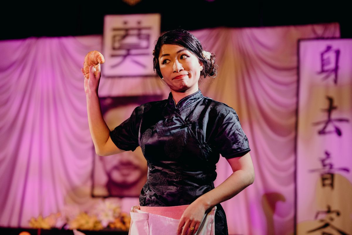 WeAreWitter's tweet photo. Critics and audiences are loving How I Met My Dead Husband. 🍎💓🍎 - https://t.co/L5Fctyedya https://t.co/Xr1iMPYlMd
