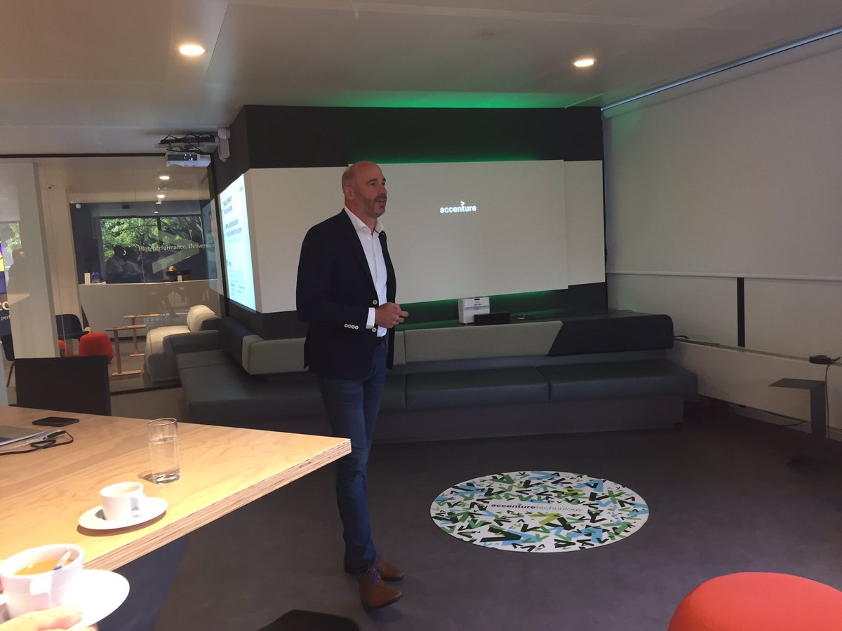 FrederikHoreman's tweet image. Vandaag te gast @AccentureDigi te @BL_SSC