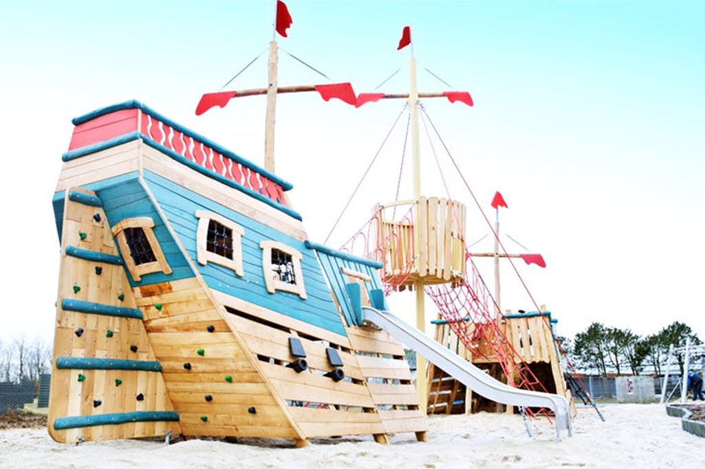 “Shiver me timbers, hoist those sails and splice the mainbrace!!!” Coming for Spring 2020 courtesy of @PlayKOMPAN