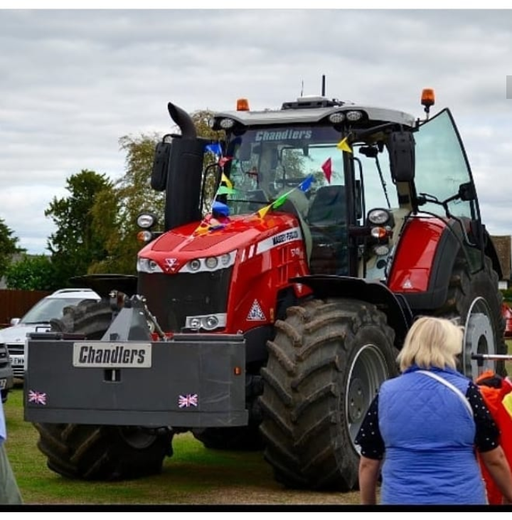 EssendonDay's tweet photo. Today is the day! The weather is looking lovely and we have lots for you.
We have a lorry, tractor prestige/sport/classic cars on show we have train rides and tractor rides we have reptiles, rabbits, chicks, chickens ducks ducklings we have all the classic traditional fete stalls https://t.co/2npUz2pMA9