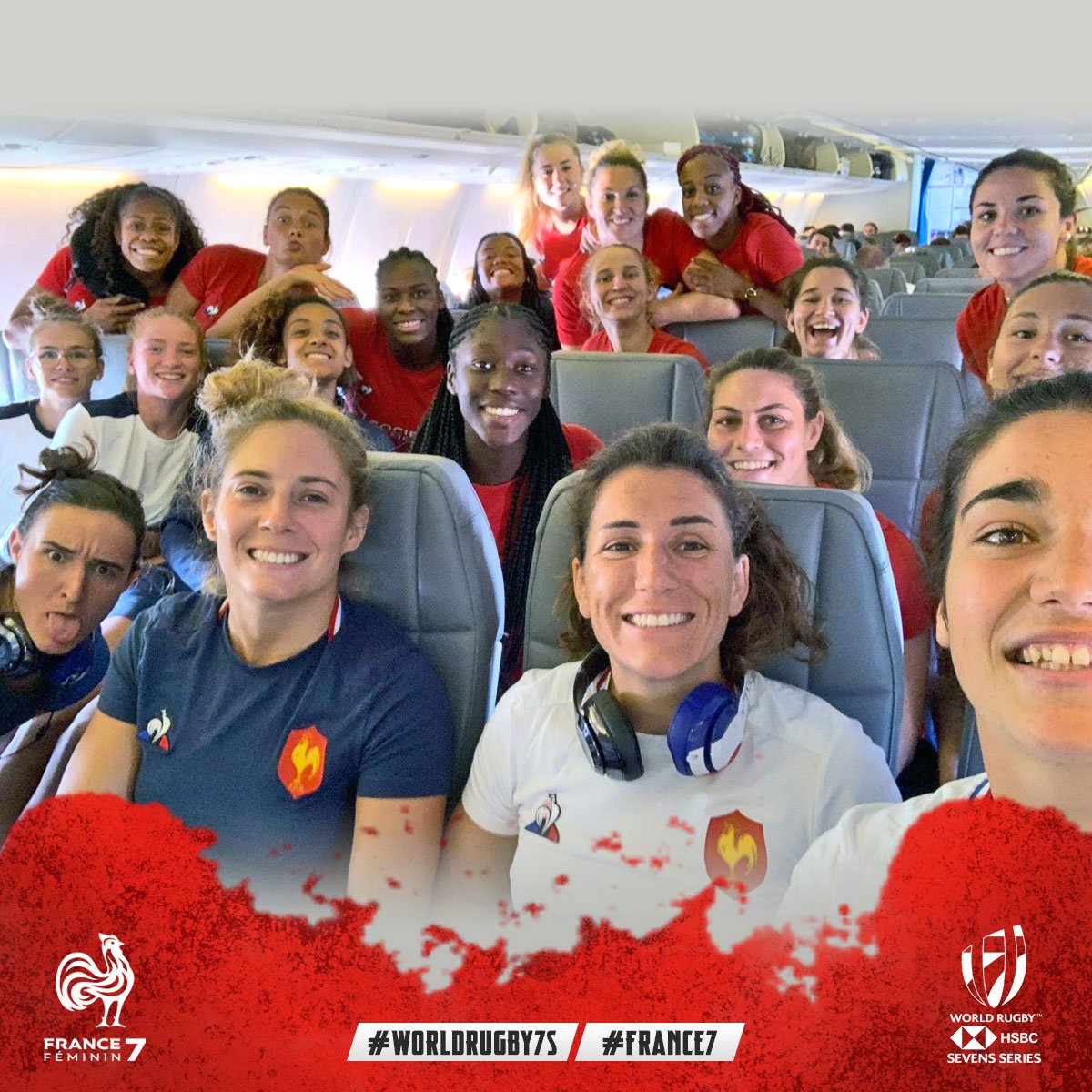 FranceRugby's tweet photo. ✈️🇵🇹 Les filles de #France7 ont décollé ce matin vers Faro au Portugal, pour un stage de deux semaines qui marque le grand début de la préparation pour la saison 2019/2019 des @WorldRugby7s ! https://t.co/g36y4gRbCO