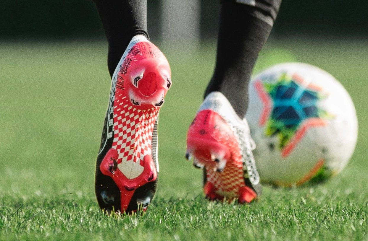 楽天市場】NIKE サッカースパイク メンズ マーキュリアル
