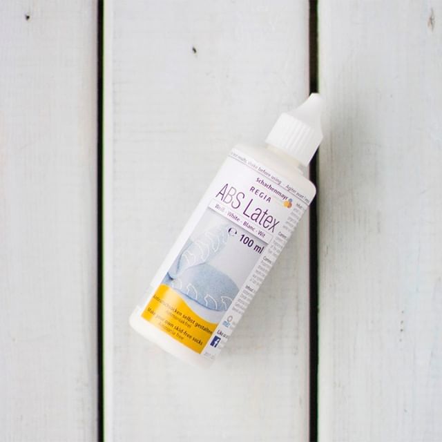 Who has problems with slippery socks or bra straps?!⁠
⁠
ABS Latex Liquid for Non-slip White is a glue-like liquid rubber that can be applied to the bottom of socks or slippers to create a rubber pattern.⁠
⁠
Once dry it will help to prevent slipping a… ift.tt/2LayDRo