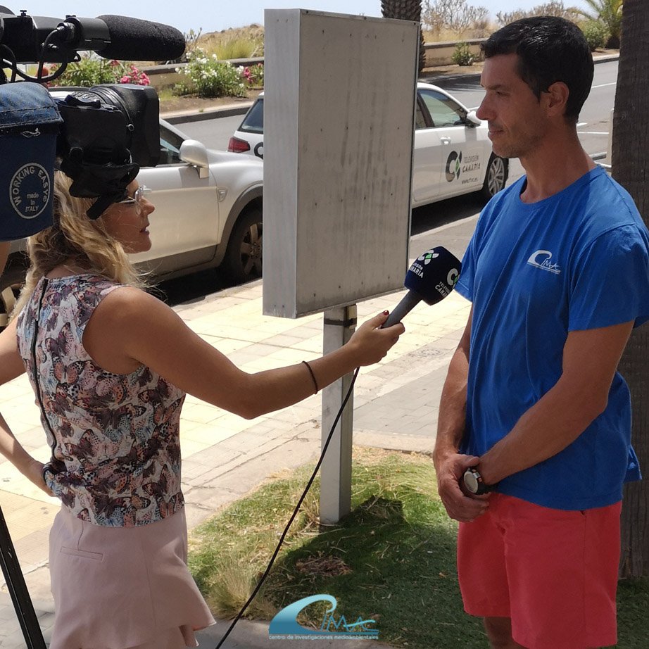 cima_sl's tweet photo. Dentro de poco compartiremos por aquí el pequeño repor que nos hicieron para @RTVCes.
¡Muchísimas gracias en especial a @YaizaDiazTV por su interés en nuestro trabajo!
#Oceanografía #Biología #Marina #ComunicaCiencia #Análisis #Infauna https://t.co/dNR0lXV9dN