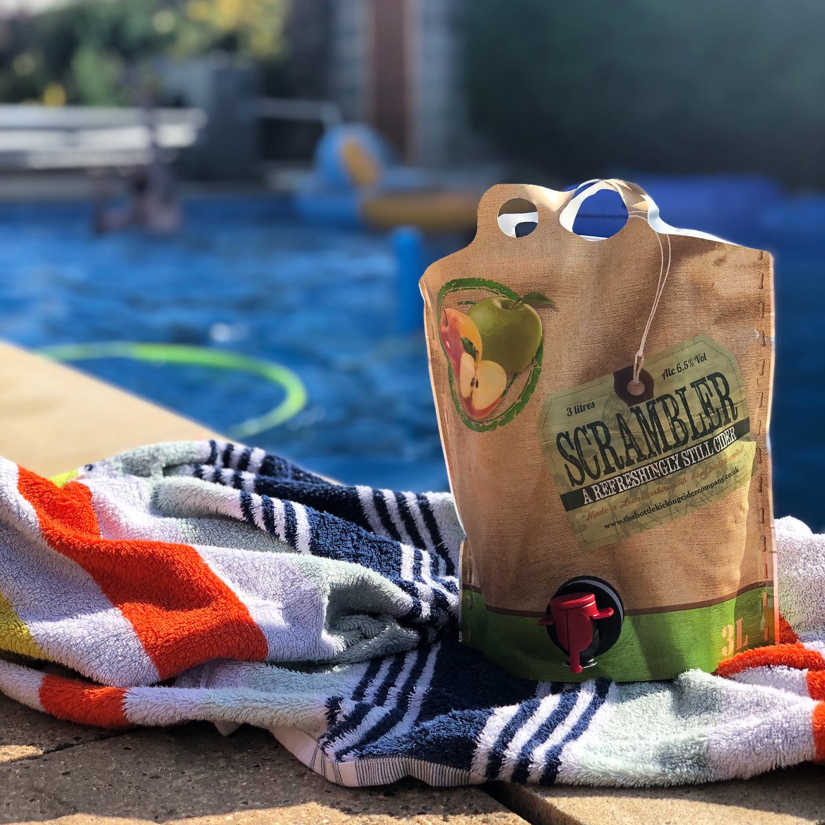 Scrambler sponsored Bank Holidays ☀️🍺🍏
#Scrambler #Cider #BankHoliday #BottleKickingCider