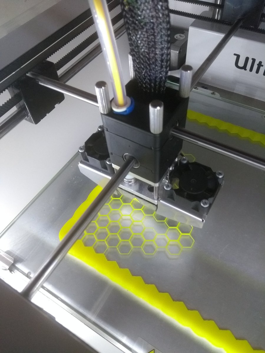 activeducator's tweet image. Thanks to @CREATE_EDU_PROJ I can test The Learning Partnership programme ideas with loan #3Dprinting @UltimakerGB kit.

@Dendrite_me

15cm air rake for a #rttluk rocket car testing windtunnel, servo mounted wheels and drone motor holders and more...