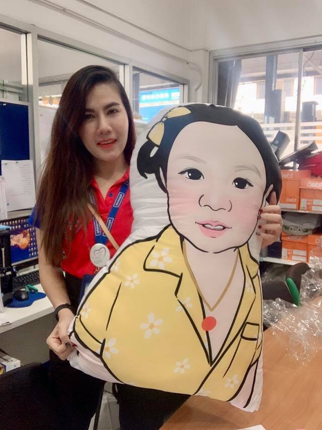 CartoonPillows's tweet photo. หมอนวาดการ์ตูน ขนาด 80 ซม 790 บาท

แถมฟรี!!! หมอนอิงขนาด 30 ซม 

📮ส่งฟรี EMS📮

✅สอบถามเพิ่มเติม✅
Line : @cartoonpillows ( มี@ นะคะ)

#หมอนวาดการ์ตูน  #รับปริญญา #ของขวัญวันแม่ #ของขวัญรับปริญญา #วาดรูป #ป๋อจ้าน #หมอนการ์ตูน https://t.co/msE1ghS0SM