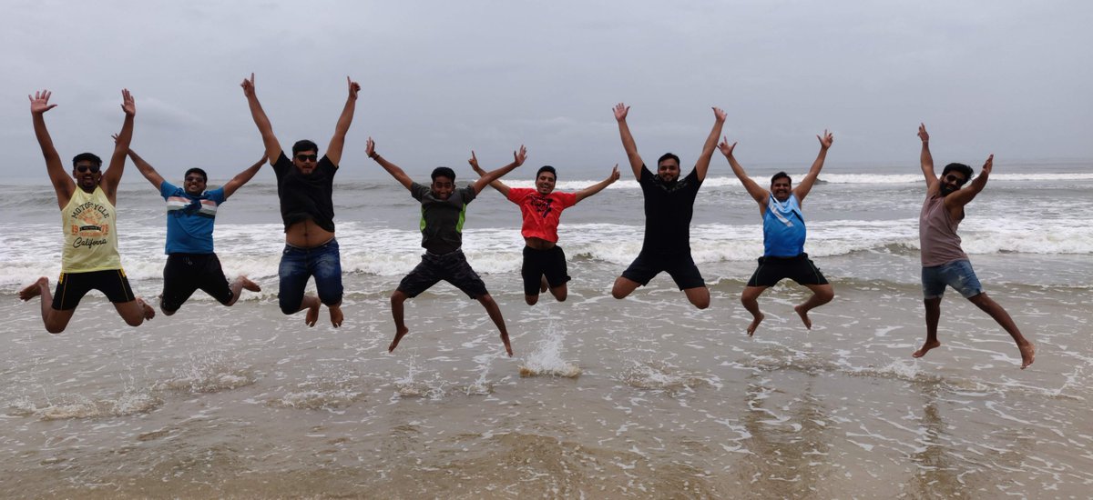 ankitech's tweet photo. Fly High... There is no limit to fun #LifeAtIDeaS #ReachingForMars #AnnualGoaTrip https://t.co/D8sPUbQTLX