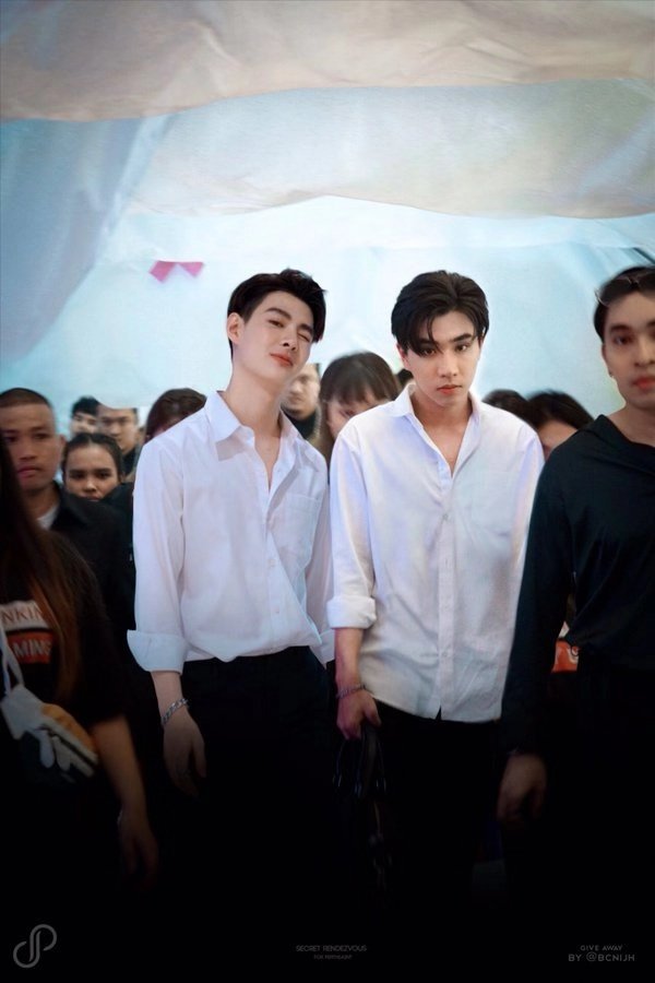 Likedingding's tweet photo. There is a kind of love called we have been💕

🖤❤️🐯🐉
PS火箭大队🚀/ PS Rocket Force🚀
Cr.logo/owner
#OWhatTHxPerthSaint https://t.co/tKXM0Bw0Zi