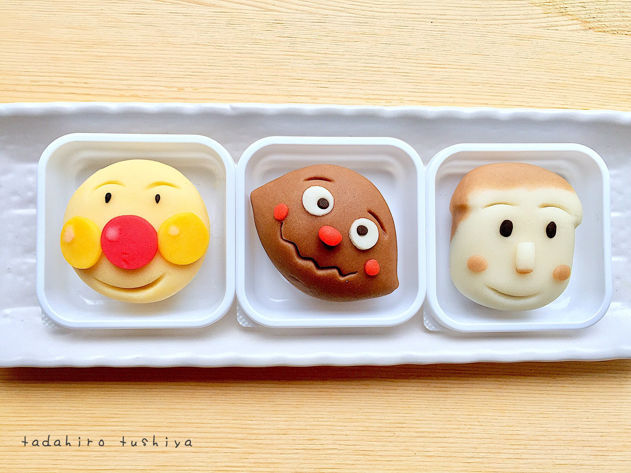 和菓子職人 土屋 タダヒロ 和菓子お兄さん アンパンマン和菓子 日本伝統菓子 和菓子で作ったアンパンマンの仲間たち カレーパンマンの餡子は カレー味 じゃなくて普通にこしあんだけど笑 和菓子 上生菓子 土屋タダヒロ アンパンマン 和菓子職人 土屋 タダヒロ 和菓子お兄さん アンパンマン和菓子 日本伝統菓子 和菓子で作ったアンパンマンの仲間たち カレーパンマンの餡子は カレー味 じゃなくて普通にこしあんだけど笑 和菓子 上生菓子 土屋タダヒロ アンパンマン