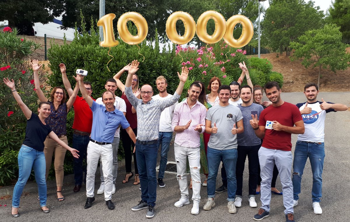 IdmedNews's tweet photo. IDMED team celebrating the 10000th ToFscan.
#team #greatplacetowork #TOFmonitor #neuromuscular #patientsafety #anesthesia #anesthesiology https://t.co/W5xglvMuTI