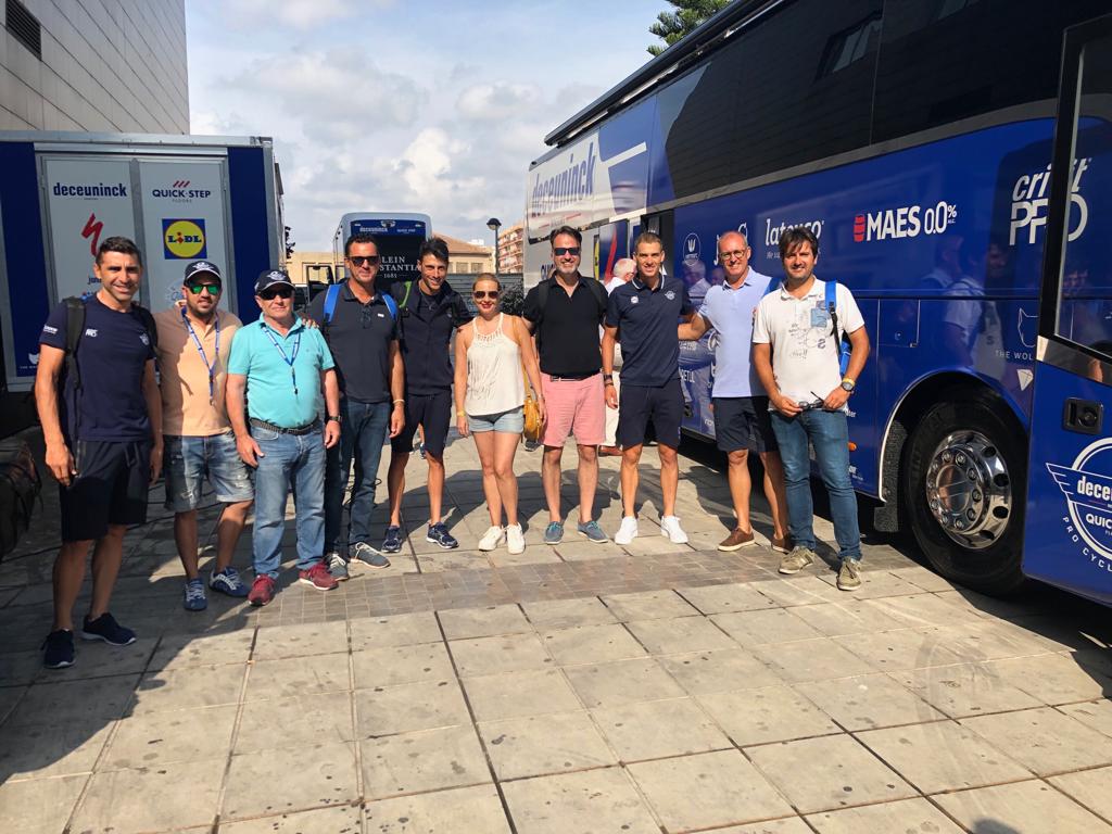 Deceuninck_ESP's tweet photo. Todo preparado para el inicio de la 3ª Etapa de la @lavuelta 2019, Ibi. Ciudad del Juguete > Alicante. ¡Muchas gracias a  @VENTANA10PVC por acompañarnos en esta nueva etapa!  @deceuninck_qst #thewolfpack https://t.co/un59GO9PVV