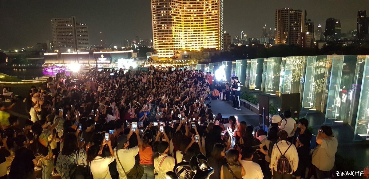 Ivynguyen1212's tweet photo. Nothing is gonna change our love for you, PerthSaint 🖤♥️
#OWhatTHxPerthSaint https://t.co/i4OE26thwJ