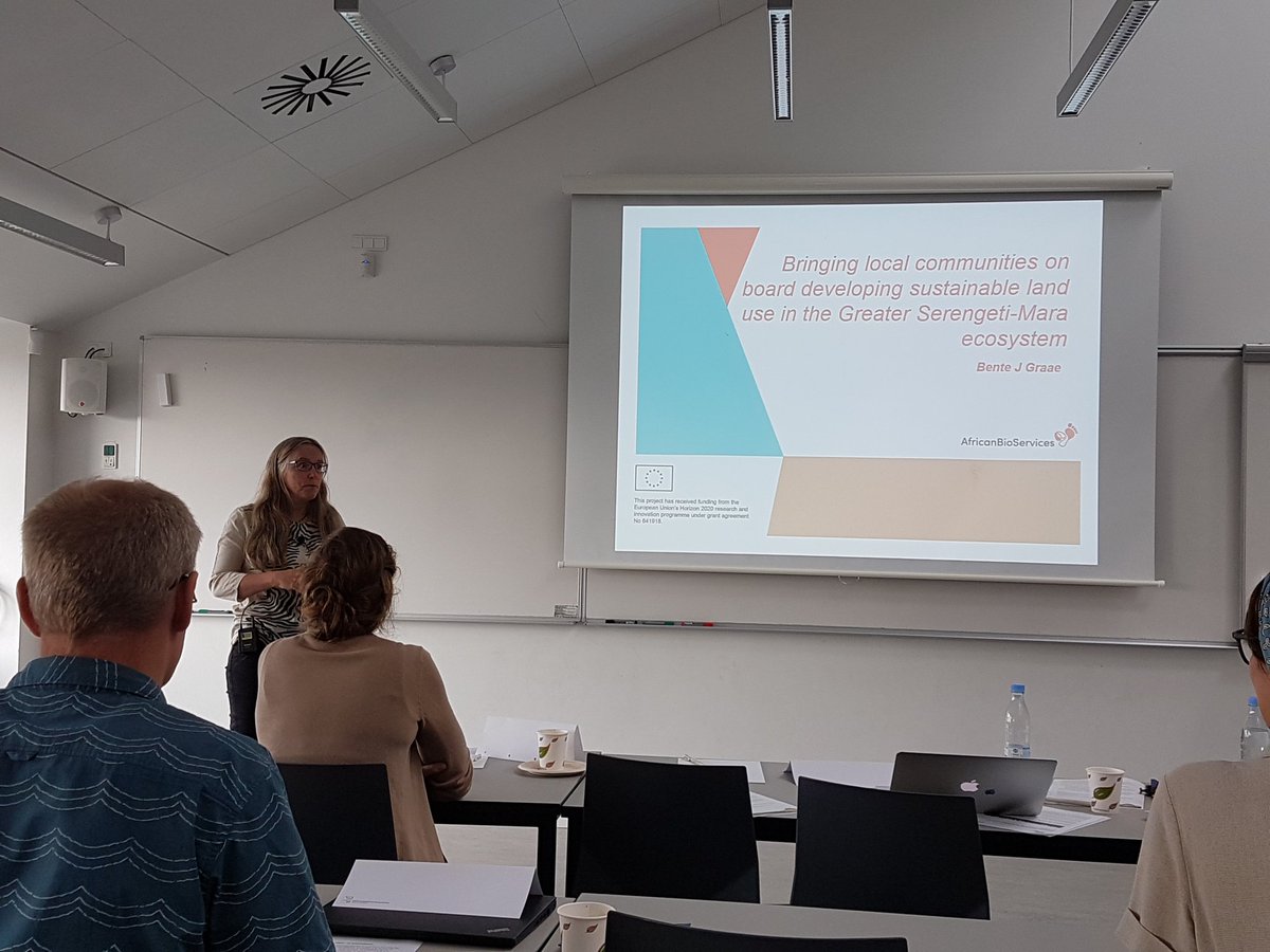 BiochangeAU's tweet photo. Prof. Bente Graa from @NTNU on the research highlights of the #AfricanBioServices project WP2. Main take home: PAs support the ecosystem with good productivity, herbivore + carnivore no and diversity, but wildlife is declining + veg- and landcover changes happen fast outside PA https://t.co/8PGYL1DDS5