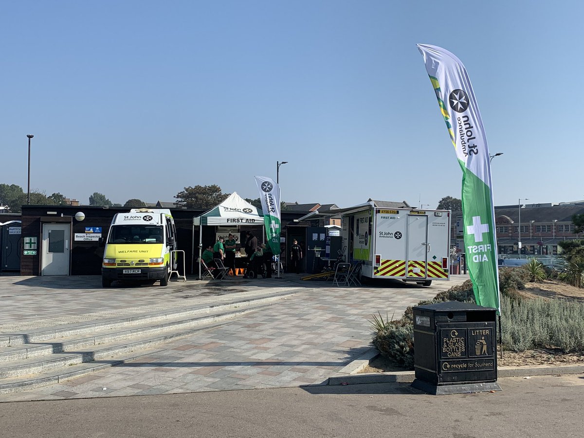 It’s bank holiday Monday, the sky is clear and the sun is beaming already. Our #volunteers are all ready at the sea front first aid post. 

We have first aider and health care professionals available to treat any injury/ailment you have today. 

#StJohnPeople #TheDifference