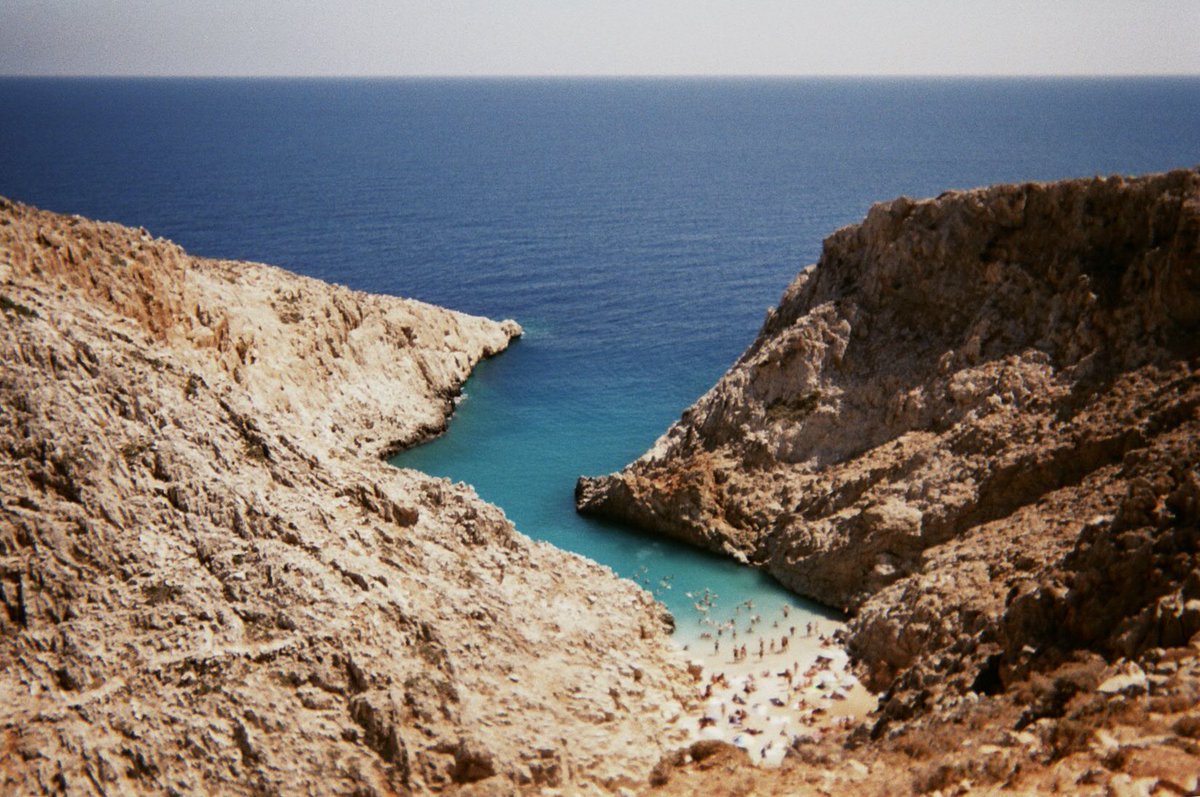 frantasdaddario's tweet image. crete on film;

// #frantasticmonday
@connorfranta //