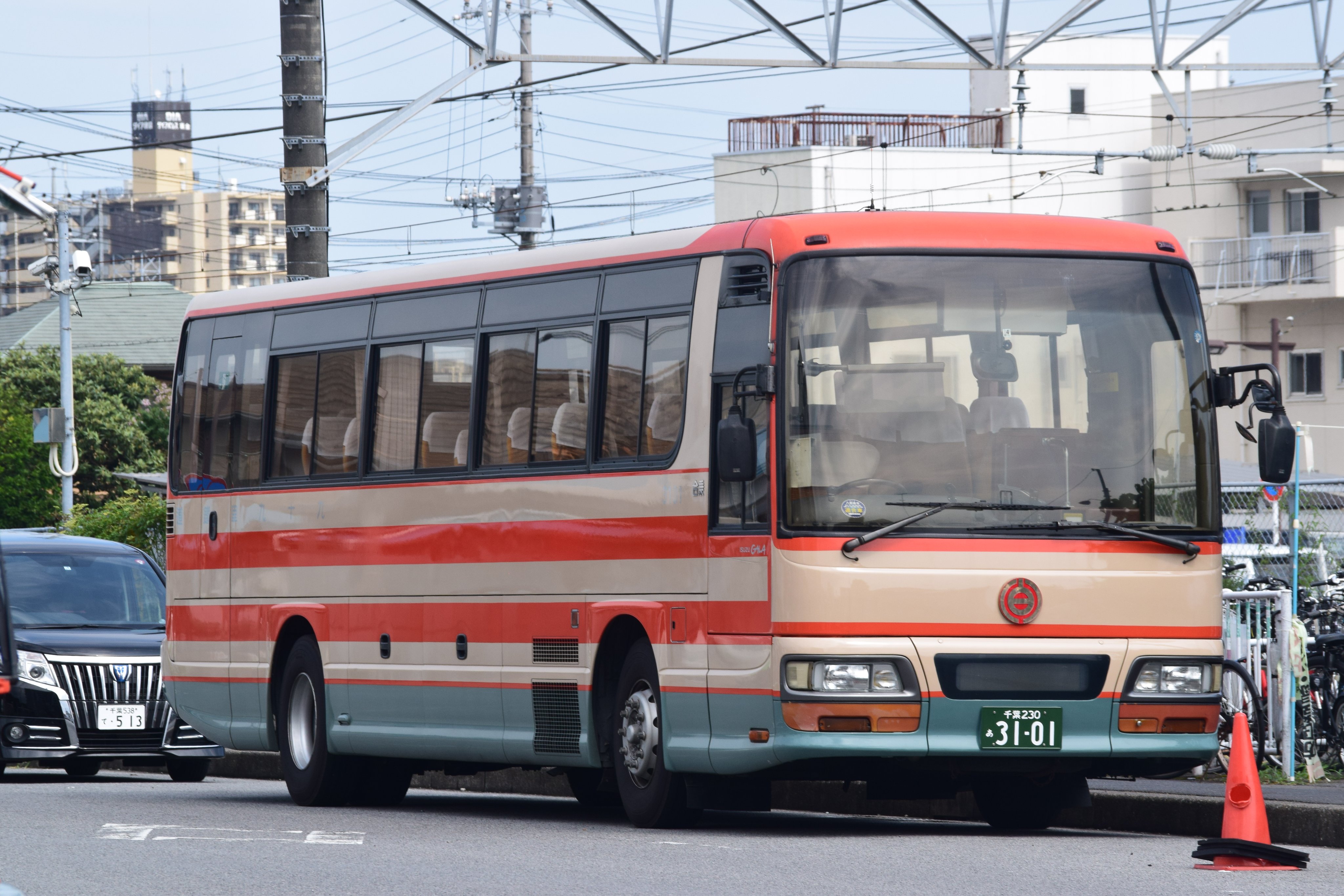 くろなな Nana 車番 3101 登録 千葉230あ3101 所属 本社 型式 Kl Lv781r2 前事業者 小湊鐵道 袖1357 千877 謎多き車両 希望ナンバーですが こちらは普通の緑プレート T Co 6tyzbcvqr0 Twitter