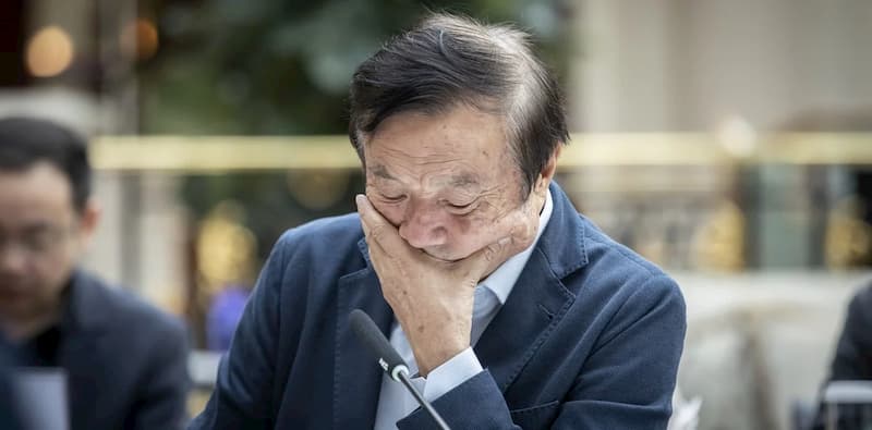 ruanyf's tweet photo. 新的博客文章《任正非管理思想》：前一段日子，网上出现了一个仓库，收集了华为公司创始人任正非的讲话稿，从1994年直到2018年，一共400多篇。

我把这些讲话稿做成 epub 文件，每天睡觉前读一点。足足两个月，总算全部读完了，一百多万字。下面就是我的读后感。https://t.co/eVXRrpyryt https://t.co/DXXdZo06Zs