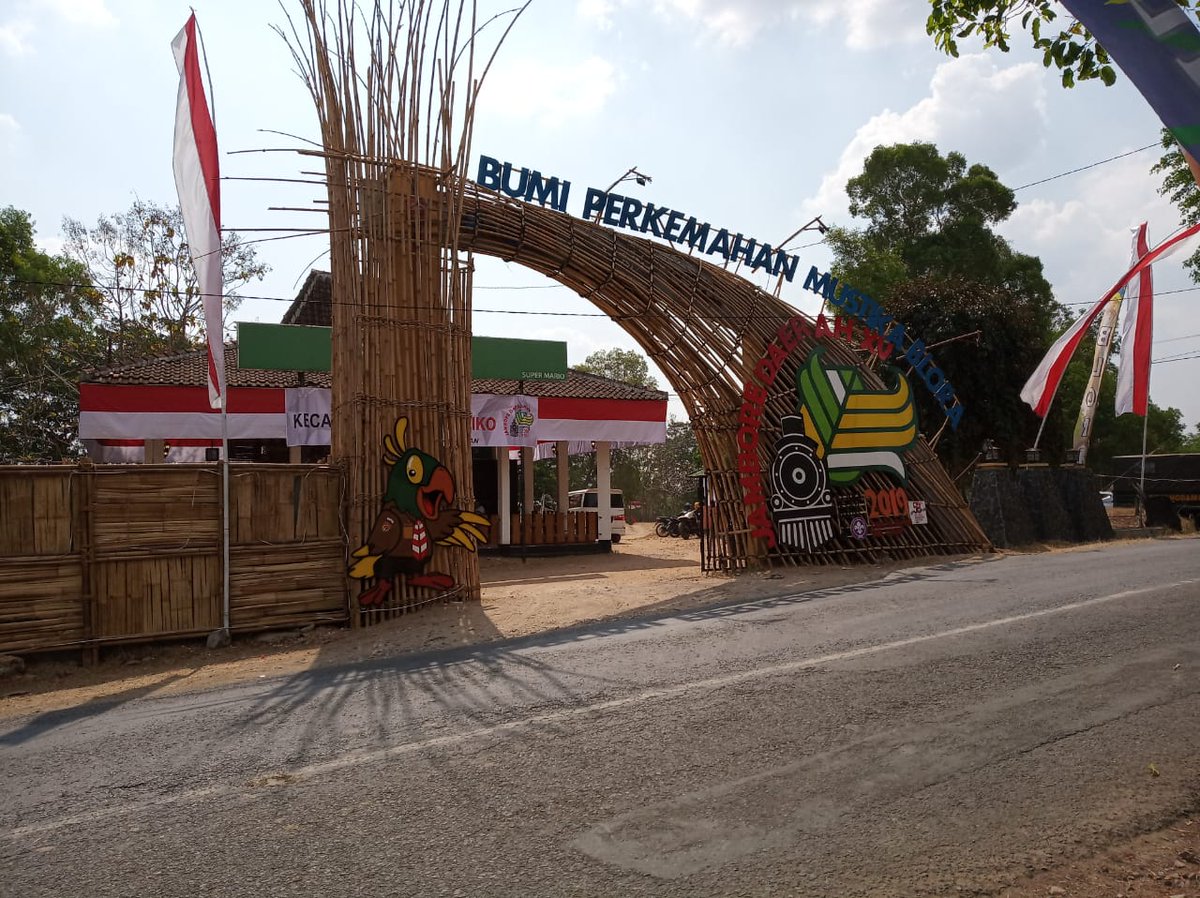 @kominfo_jtg <a href="/TheRealOda/">Prattyoda</a> <a href="/ganjarpranowo/">Ganjar Pranowo</a> <a href="/provjateng/">Provinsi Jawa Tengah</a> <a href="/Pramuka_Jateng/">Kwartir Daerah Jawa Tengah #PramukaJateng</a> salam pramuka...