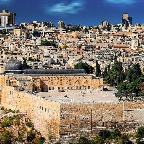 JeruRealEstate's tweet photo. Old City Jerusalem Real Estate
Explore the Old City neighborhood of Jerusalem from a real estate perspective.
https://t.co/7mdmarB3Th
#jerusalemrealestate #oldcityjerusalem #israelapartments https://t.co/tRPXx3m3Wt