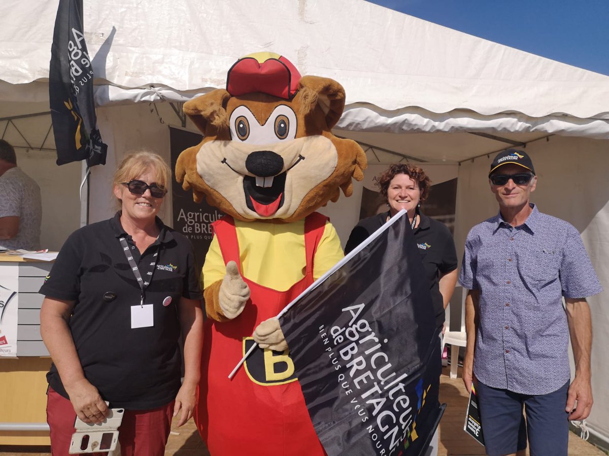 Beau succès pour les Fêtes de l'agriculture organisées par les <a href="/JABretagne/">JA Bretagne</a> <a href="/JA_Finistere/">JA du Finistère</a> <a href="/JA_CotesdArmor/">JA_CotesdArmor</a> <a href="/JAMORBIHAN/">JA56</a> et @JAIlleetVilaine ! Agriculteurs de Bretagne est très fier d'avoir pu y participer et rencontrer le grand public !