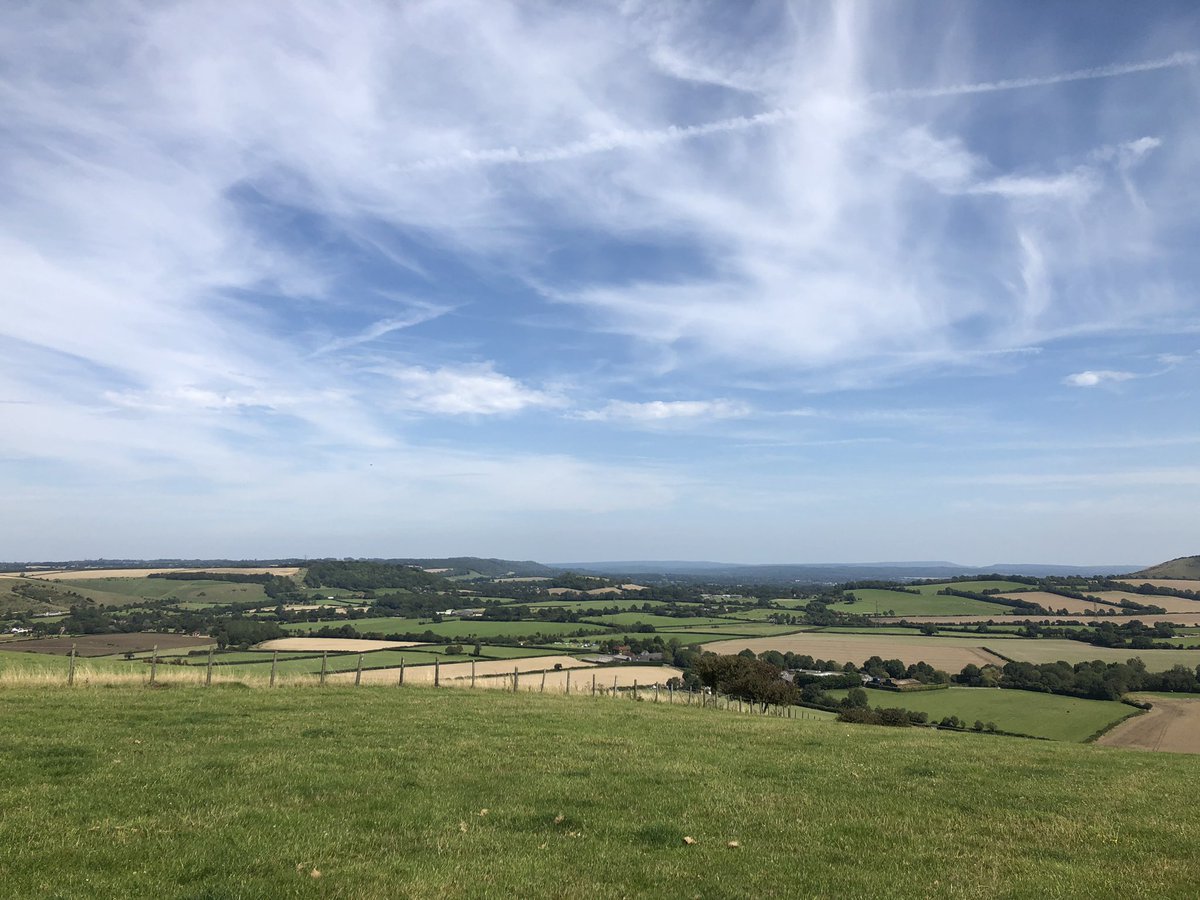 MeonsideCamping's tweet photo. This view though... 🙌🏻👌🏻 #EastMeon #MeonValley #Hampshire #SouthDowns https://t.co/eqOYuXCPcA