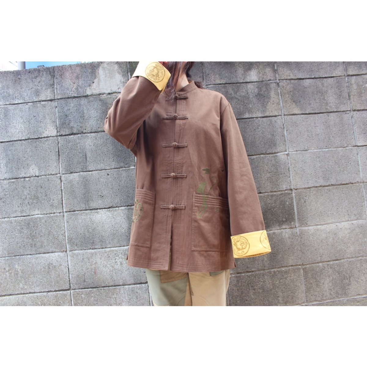 ner_shimokita's tweet photo. .
NER 2019.08.26
.
.
"KUNG FU JACKET"
.
.
size:XXL
.
¥8800+tax
.
.
#下北沢 #古着屋 #古着 #vintage #photography #filmcamera #digitalcamera #styling #coordinate #kungfu #カンフー #kungfujacket https://t.co/pTkVo9q5NV