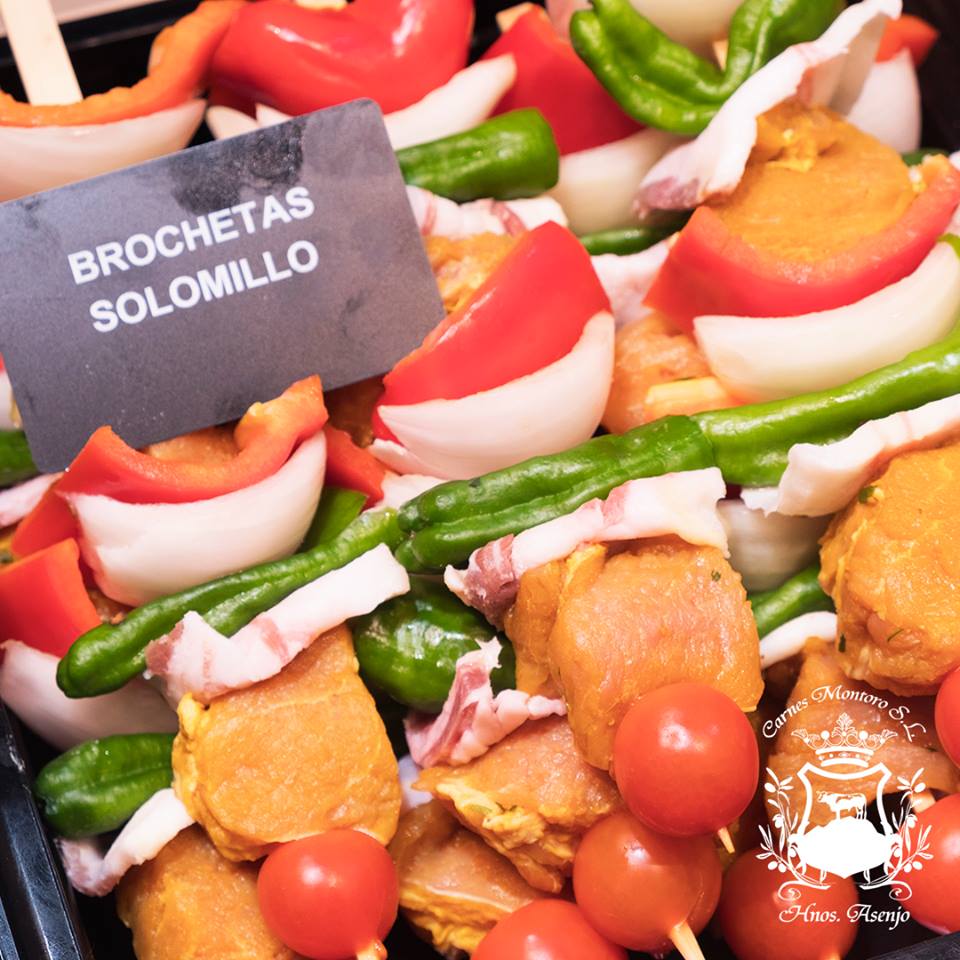 ¿Te gusta la carne? ¿Y la verdura? 

En Carnes Montoro tenemos la combinación perfecta: brochetas de solomillo😍
¡No te quedes sin probarlas! Sanas, de calidad, y ricas, muuuuuy ricas🤤
