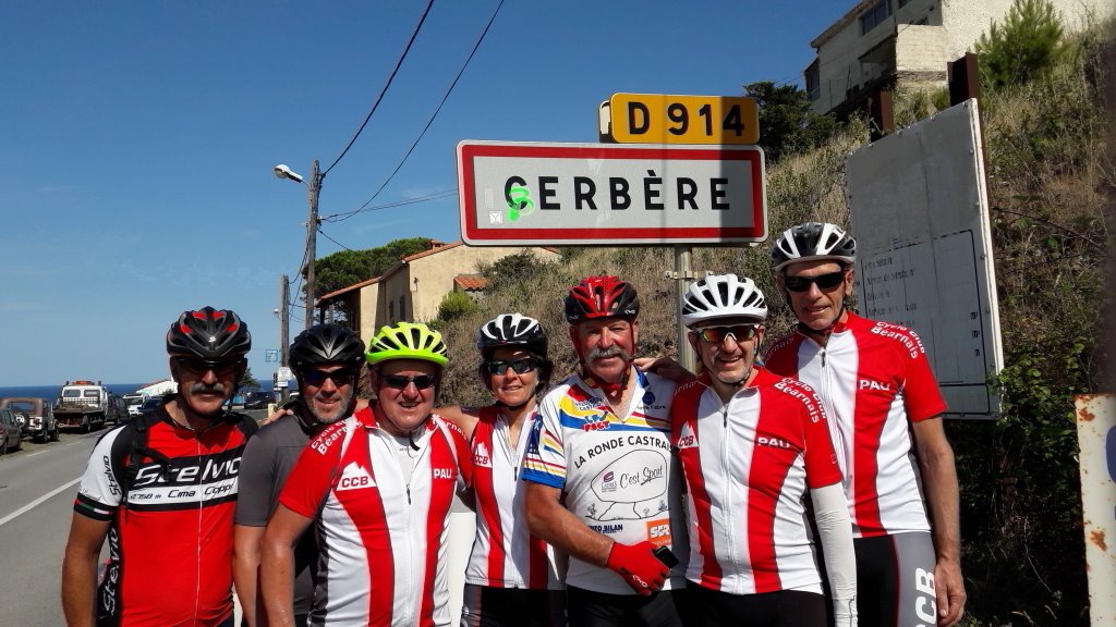 CcbCyclo's tweet photo. Le Raid Pyrénéen
Après un périple de 800 km, 28 cols et 18000 m de dénivelé positif le groupe de 7 cyclos du CCB a rallié Cerbère. https://t.co/bq1lSw0HKO