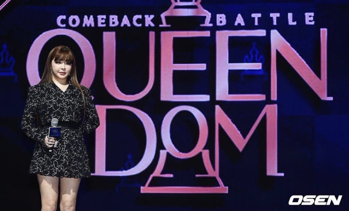 2ne1_worldxxi's tweet photo. #QueenBom 👑 https://t.co/dN7nW8rCqK