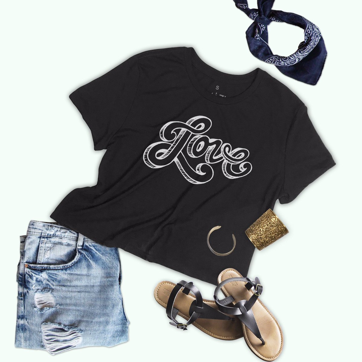AmazuApparel's tweet photo. Love 💕 cropped tees!  What do you love?  #wildlife #conservation #savethewildlife #love #iloveanimals #amazu #selfishlyunselfish #savetheplanet #wildlifeconservation #backtoschooloutfit #wildaid #wcn https://t.co/Ii6BOIbBur