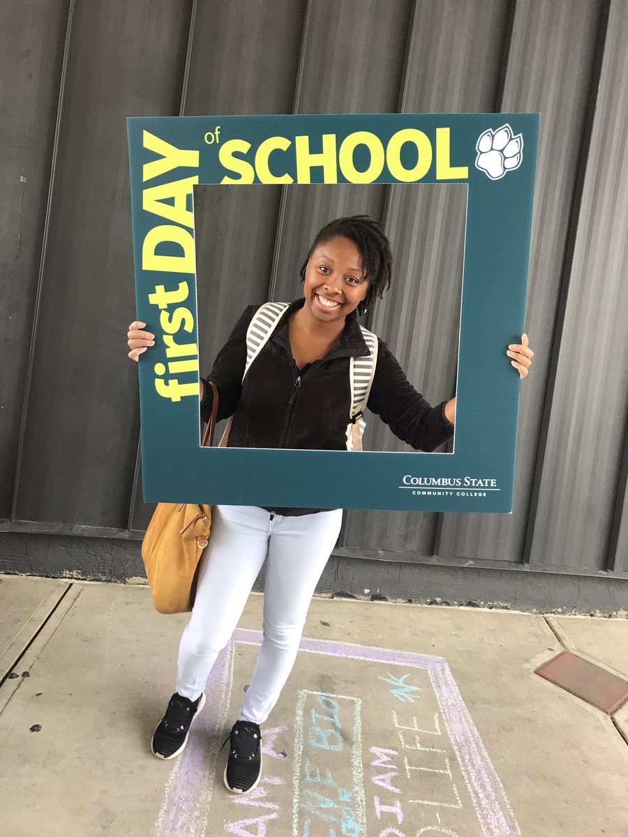 cscc_nsp's tweet photo. Happy First Day CState! Students are excited to be back at @cscc_edu and ready for an awesome semester. Hi @justbeelo, Naomi Griffith, and Bianca! #firstdaycstate2019 #cstateproud #PawsUp #bigsmiles #rainraingoaway https://t.co/DUzNuXg4Lp