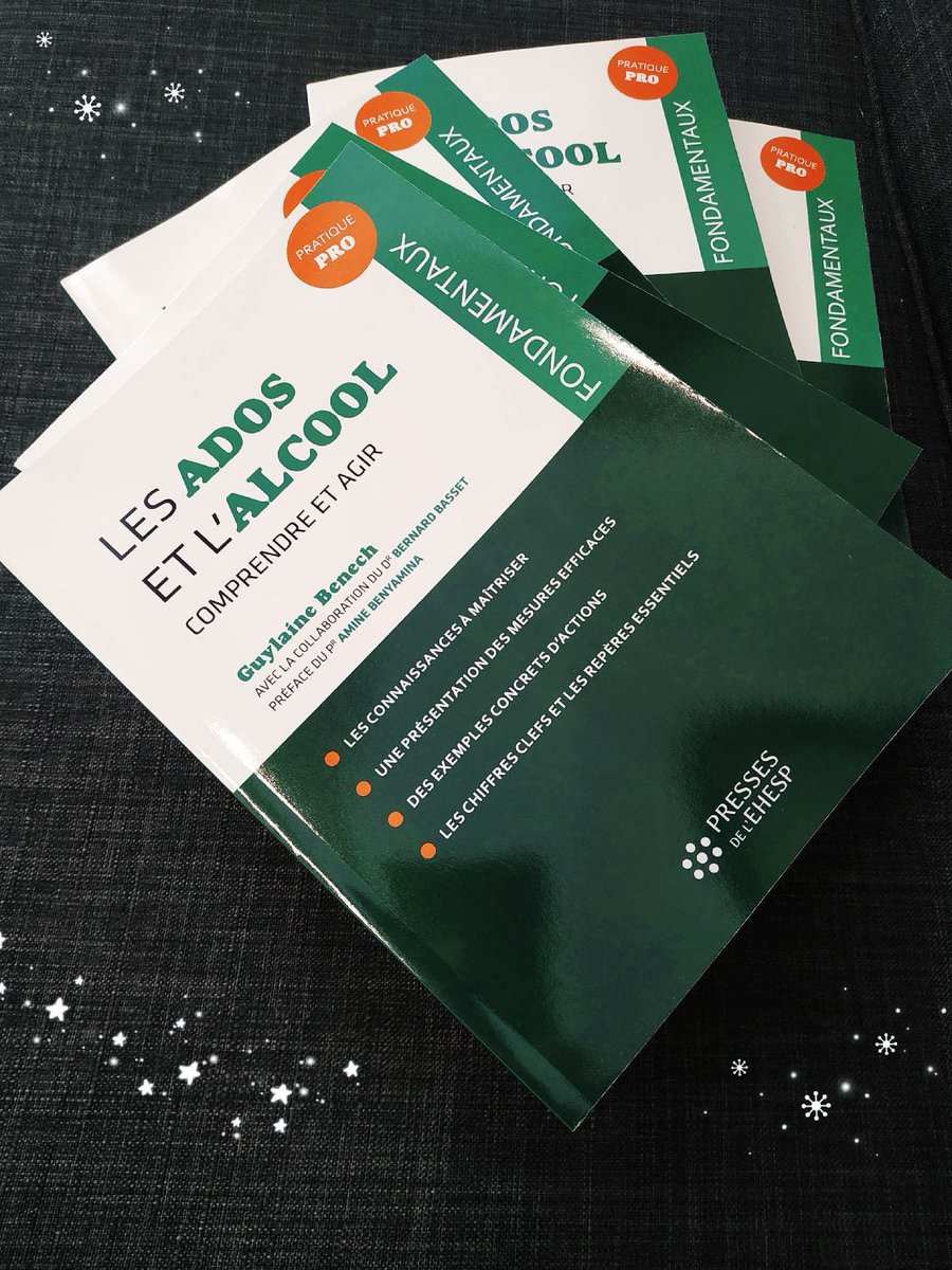 EHESP_Editions's tweet photo. #VientDeParaître 💥
"Les ados et l'alcool" par @GuylaineBenech et préfacé par @Prabenyamina
Un guide pratique avec des exemples concrets... à consommer sans modération 🤗
➡️ https://t.co/LeIk0zIzgS
#Adolescents #Alcool #Prévention #Santé @Addict_Aide @topsante @anpaa_asso https://t.co/Do7QlZQCsC